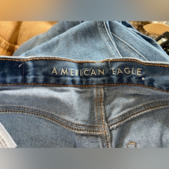 American Eagle| AE Mom Jean, Distressed Style, Size 2••• - Picture 6 of 12